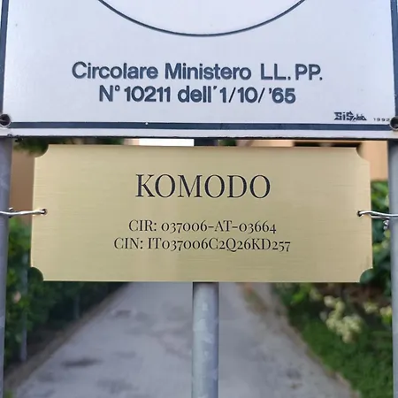 아파트 Fiera Bolognina - Komodo - Completo Con Giardino