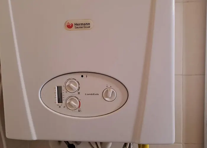 Fiera Bolognina - Komodo - Completo Con Giardino