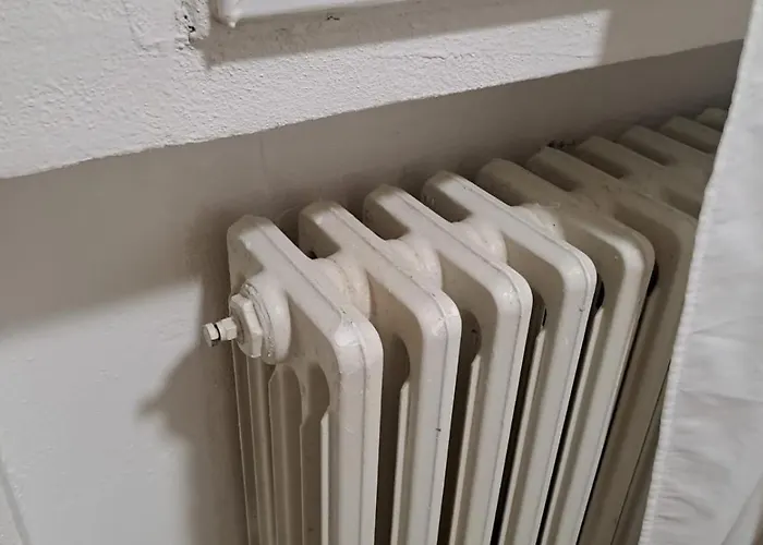 Fiera Bolognina - Komodo - Completo Con Giardino