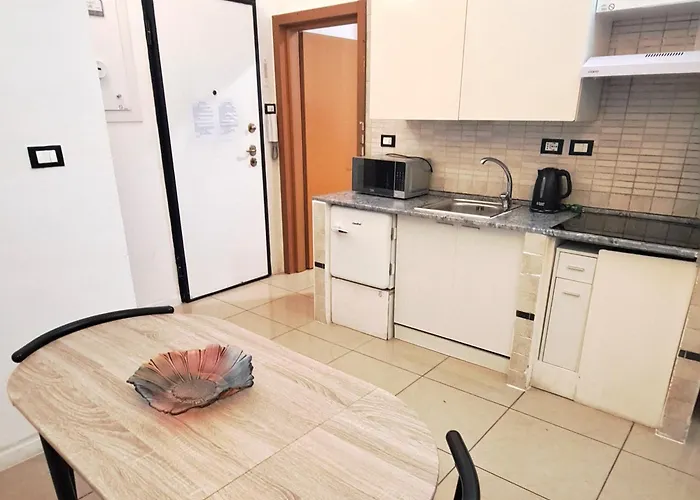 Apartamento Fiera Bolognina - Komodo - Completo Con Giardino Bolonia