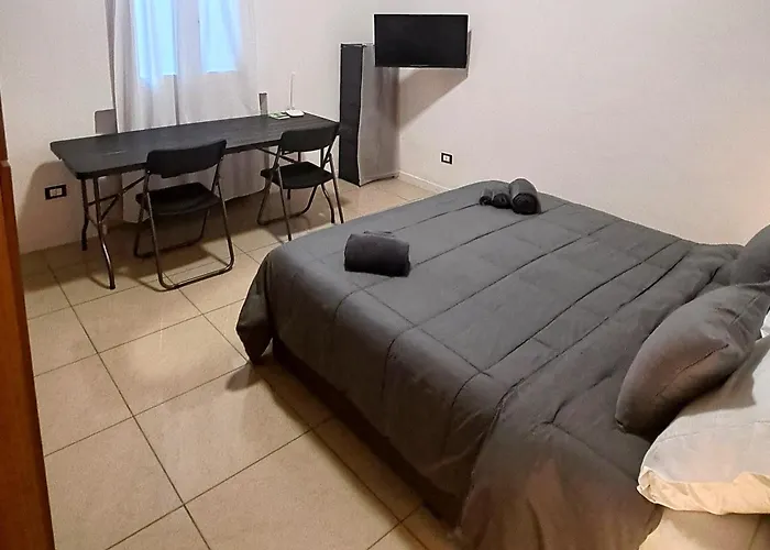 Fiera Bolognina - Komodo - Completo Con Giardino